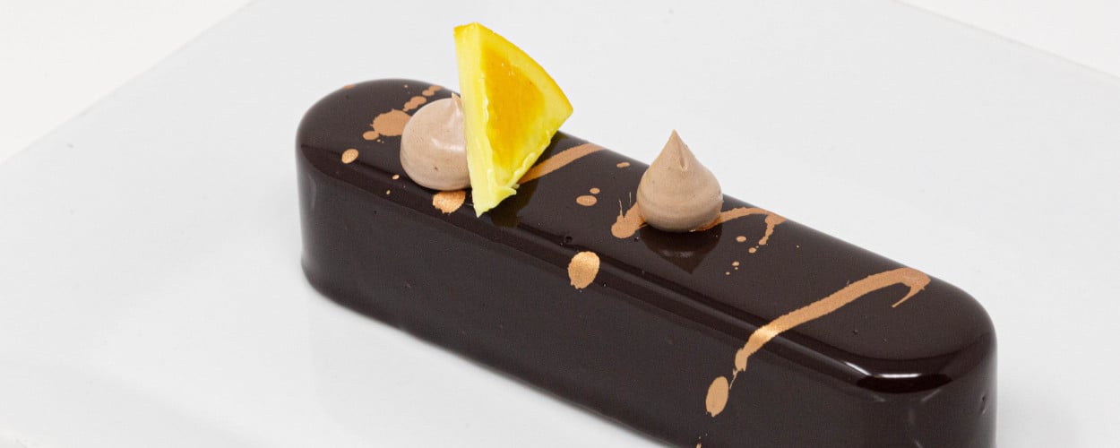 CHOCOLATE FRUITS